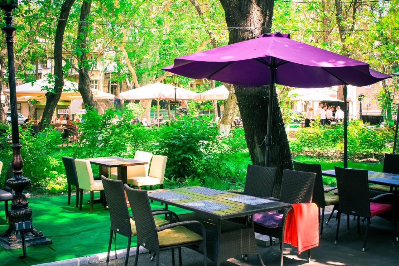 Hotel Maman Odesa Exterior photo